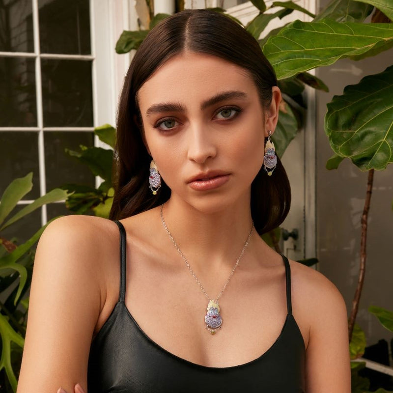 Couture_Kingdom_Disney_Villains_Little_Mermaid_Ursula_Crystal_Necklace_Earrings_Worn_on_Model_White_Gold