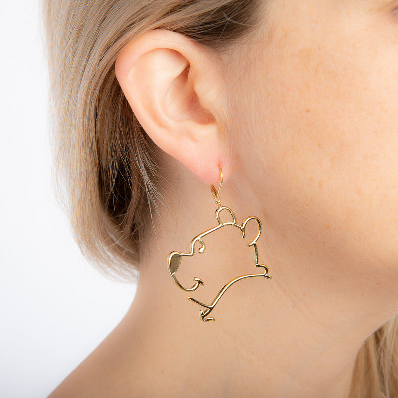 Disney_Couture_Kingdom_Winnie_the_Pooh_Jewellery_earrings_on_model